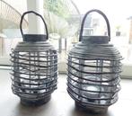 2 WIND LICHTHOUDERS (14€/STUK) – ALS NIEUW!, Huis en Inrichting, Woonaccessoires | Kandelaars en Kaarsen, Ophalen, 25 tot 50 cm