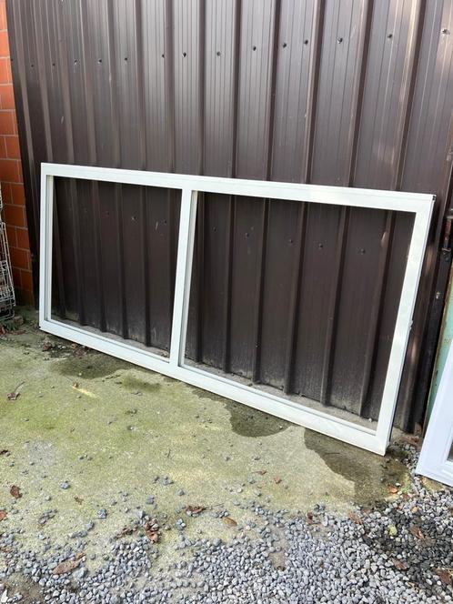 1Nieuw raam en enkele gebruikte ramen te koop ., Doe-het-zelf en Bouw, Glas en Ramen, Nieuw, Gevelraam of Ruit, Dubbelglas, Ophalen