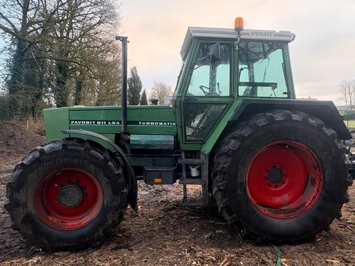 Fendt 611 LSA, Articles professionnels, Agriculture | Tracteurs, Fendt, Enlèvement