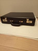 attaché case / porte-documents noir, 40 à 50 cm, Noir, Enlèvement, Utilisé