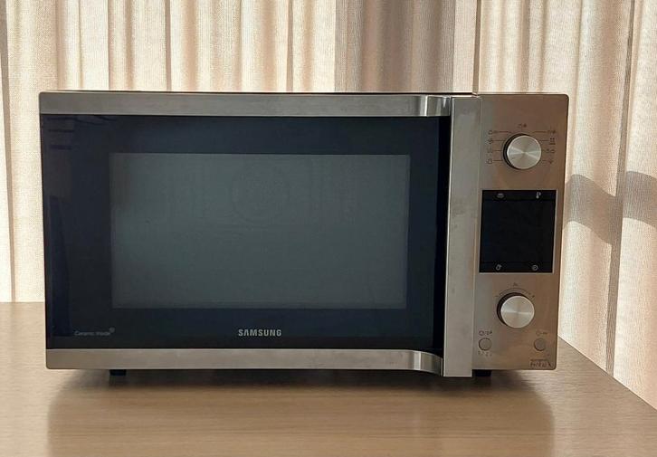 Four combiné Samsung, Electroménager, Micro-ondes, Utilisé, Autoportant, 60 cm ou plus, Croustillant, Gril, Air chaud, Four, Plaque tournante