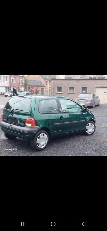 TWINGO 1-stoelen 1e serie, katalysator en alle onderdelen beschikbaar voor biedingen