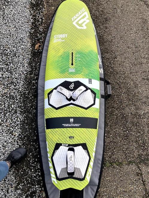 Fanatic Windsurf Stubby 89l TE 2018, Sports nautiques & Bateaux, Planche à voile, Comme neuf, Planche, Moins de 250 cm, Avec aileron(s)