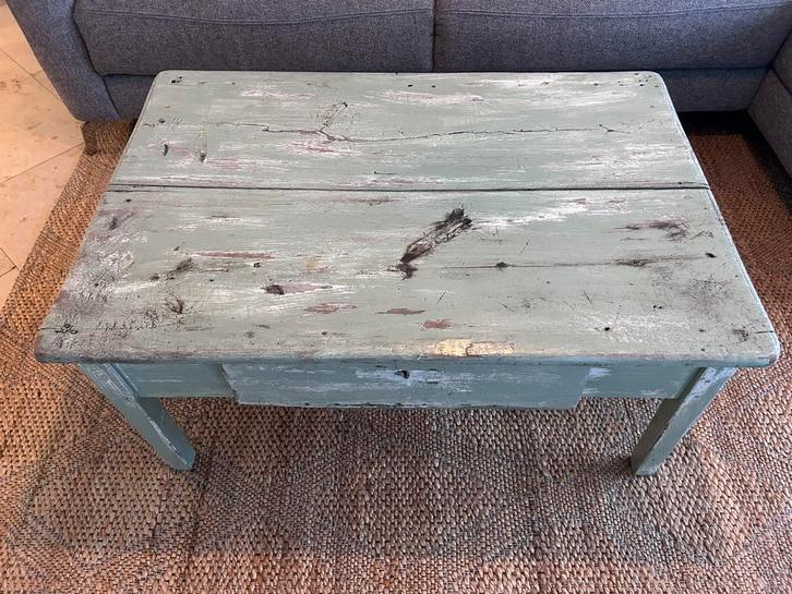 Table basse en bois vert patiné – style vintage, Maison & Meubles, Tables | Tables de salon, Utilisé, Moins de 50 cm, 50 à 100 cm