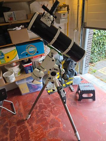 Skywatcher 750/150+ Heq5 pro goto mount en statief, Enlèvement, Comme neuf
