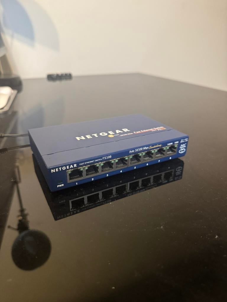 Switch Netgear, Computers en Software, Ophalen of Verzenden, Zo goed als nieuw