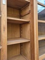 Eiken vitrinekast/buffetkast GRATIS LEVERING, Huis en Inrichting, Ophalen of Verzenden, Zo goed als nieuw