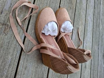 Vanessa Wu espadrilles m.38 🌸 beschikbaar voor biedingen