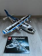 L'avion cargo Lego Technic 42025