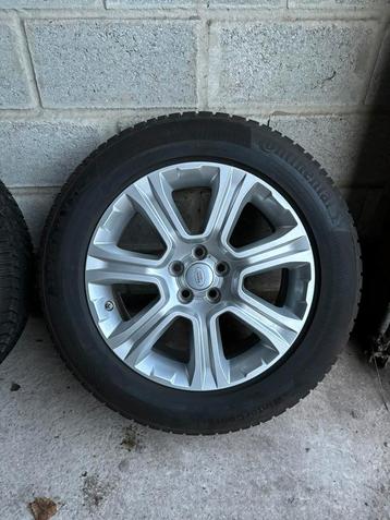 LAND ROVER EVOQUE VELGEN MET WINTERBANDEN beschikbaar voor biedingen