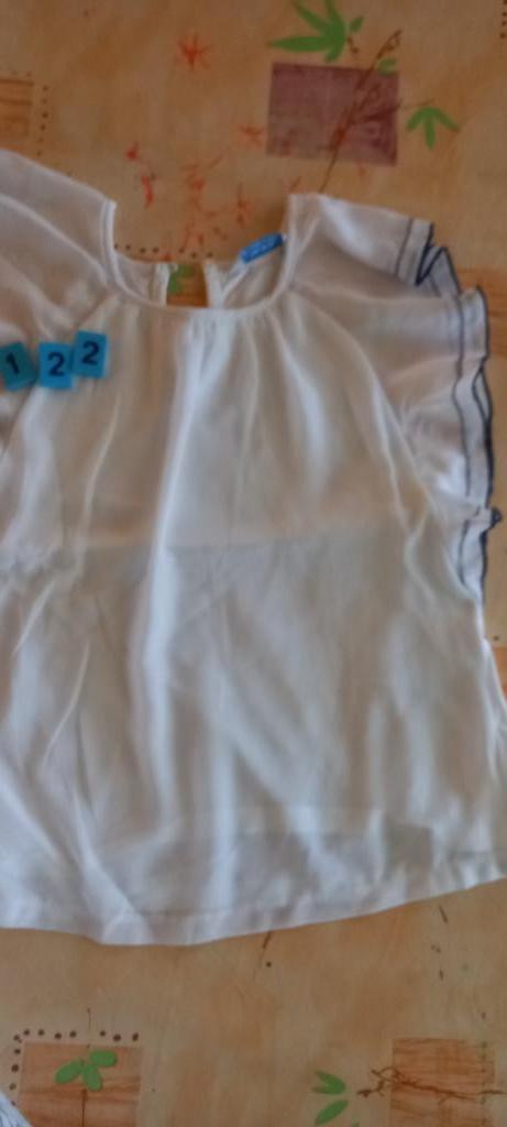 t-shirt blanc Mayoral taille 122, Enfants & Bébés, Vêtements enfant | Taille 122, Comme neuf, Fille, Chemise ou À manches longues