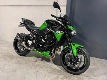 Kawasaki Z900 met volledige after market uitlaatlijn beschikbaar voor biedingen