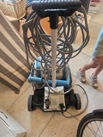 Tigershark zwembadrobot beschikbaar voor biedingen