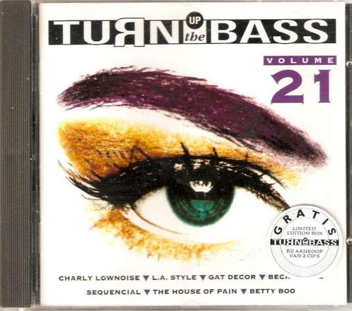 CD Turn up the bass vol 21, CD & DVD, CD | Dance & House, Comme neuf, Jazz-Dance et Acid Jazz, Enlèvement ou Envoi