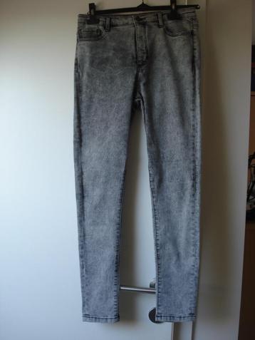 Clockhouse jeansbroek, meisjes/dames. mt 40  disponible aux enchères