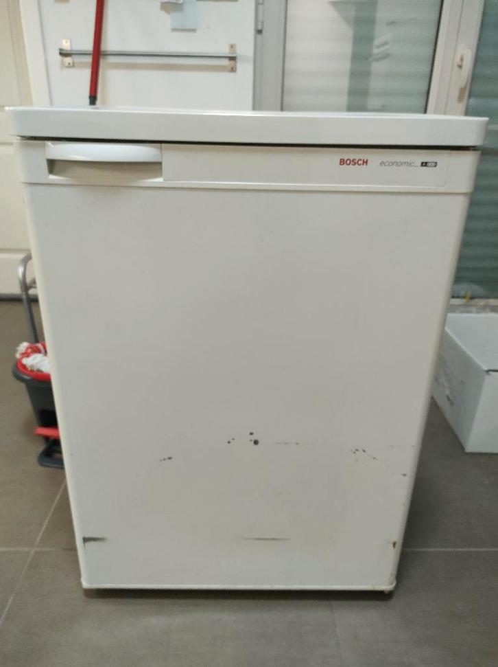BOSCH diepvries GSL1202, Elektronische apparatuur, Vriezers en Diepvrieskisten, Gebruikt, Vrijstaand, Vrieskast, 85 tot 120 cm