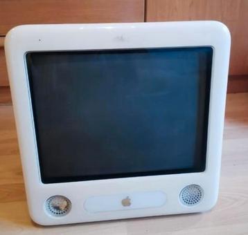 Ordinateur de bureau Apple eMac PowerMac PowePc A1002 G4 17i