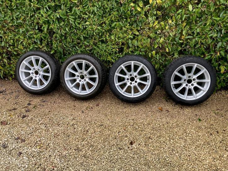 BMW 18" alu velgen met Runflat winterbanden, Auto-onderdelen, Banden en Velgen, Velg(en), Winterbanden, 18 inch, 245 mm, Personenwagen