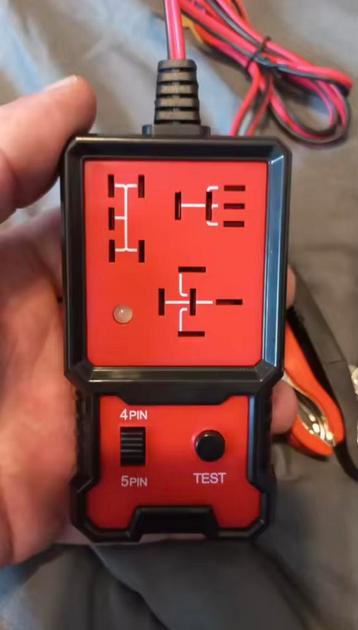 Compacte Auto Relais tester 12V beschikbaar voor biedingen