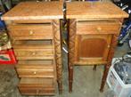 2 oude, voleiken nachtkastjes, Antiek en Kunst, Ophalen