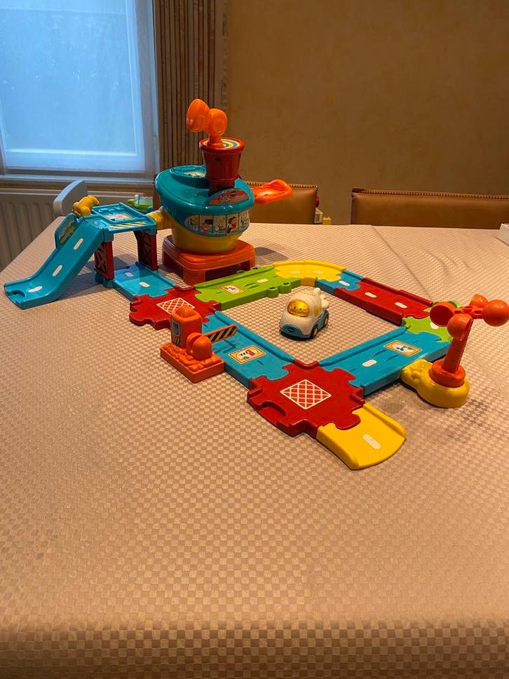 🍄 VTech Toet Toet  Vliegveld + Vliegtuig. Werkt uitstekend, Kinderen en Baby's, Speelgoed | Vtech, Zo goed als nieuw, Ophalen of Verzenden