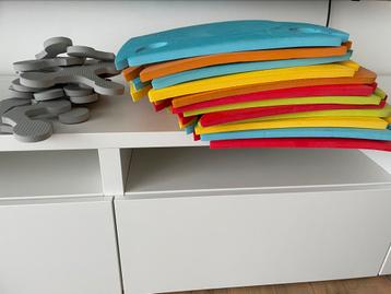 Tapijt puzzeltegel  beschikbaar voor biedingen