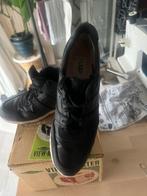 Chaussure noir UGG, Vêtements | Femmes, Chaussures, Enlèvement, Comme neuf, Noir