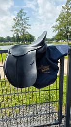 Massimo veelzijdigheids zadel 18 inch, Dieren en Toebehoren, Paarden en Pony's | Zadels, Ophalen of Verzenden