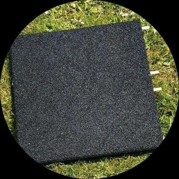 Rubber tegels voor terras.zwembad.buitenspeelgoed 50x50x4.   beschikbaar voor biedingen
