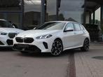 BMW 1 Serie 120 iA M Sport / CAM / BLINDSPOT / CARPLAY / VER, Automaat, 1 Reeks, Gebruikt, Wit