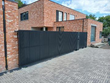Draaipoort / schuifpoort / tuinpoort beschikbaar voor biedingen