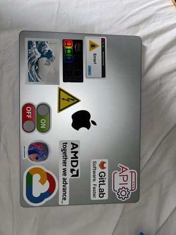 MacBook Pro M3 Pro 18GB Ram, 512Go  beschikbaar voor biedingen
