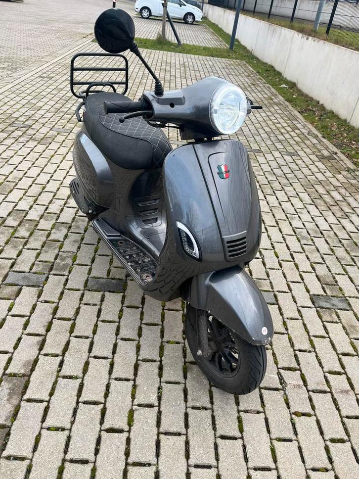 Brommer gts toscana, Vélos & Vélomoteurs, Vélomoteurs & Scooters bridés, Comme neuf, Enlèvement ou Envoi