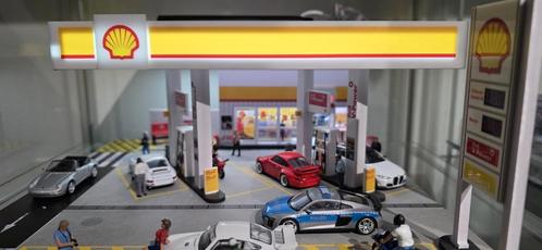 Diorama schell 1/64, Hobby en Vrije tijd, Modelauto's | 1:18, Zo goed als nieuw, Ophalen of Verzenden