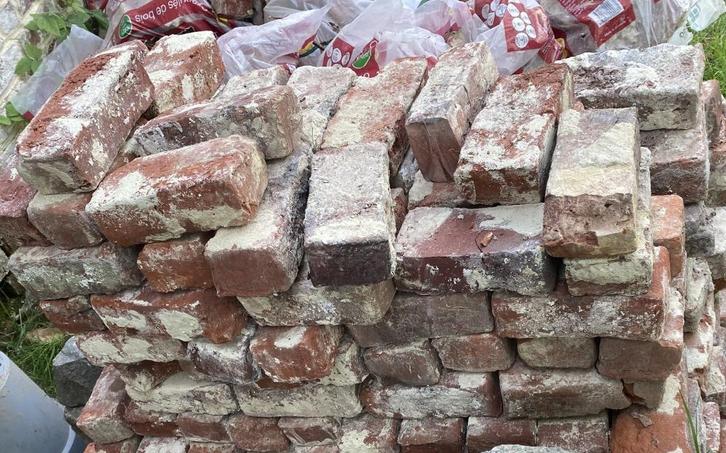 Briques ancien des récup 400 pièces, Bricolage & Construction, Briques, Utilisé, Briques, Enlèvement
