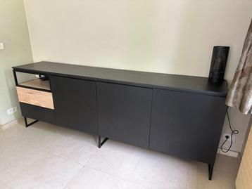 Dressoir – ruim & elegant beschikbaar voor biedingen