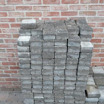 Gratis betonklinkers -  3 formaten beschikbaar beschikbaar voor biedingen