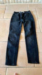 Prachtige jeansbroek Pull and bear maat 26, Vêtements | Femmes, Comme neuf, Enlèvement ou Envoi