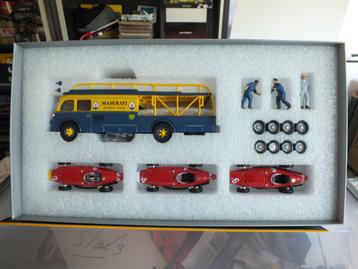 BRUMM RACE TRANSPORTER SET MASERATI RTS-03 FANGIO OP 1/43 beschikbaar voor biedingen