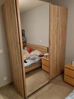 Kleerkast met spiegel, Ophalen