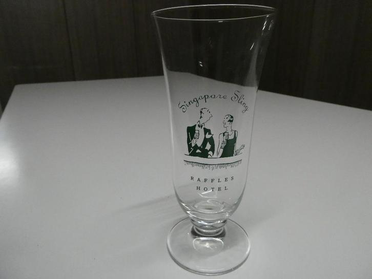 Bierglazen en cocktailglas Singapore Sling, Verzamelen, Glas en Drinkglazen, Zo goed als nieuw, Bierglas, Ophalen of Verzenden