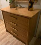 SLAAPKAMER: BED, KLEDINGKAST, DRESSOIR, Ophalen, Overige materialen, Gebruikt, 3 of 4 laden