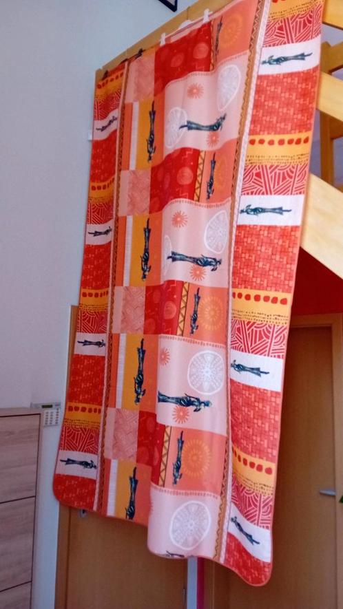 Groot oranje vlekbestendig tafelkleed 148 x 240 cm, Huis en Inrichting, Tafelkleden, Nieuw, Rechthoek, Binnen, Ophalen of Verzenden