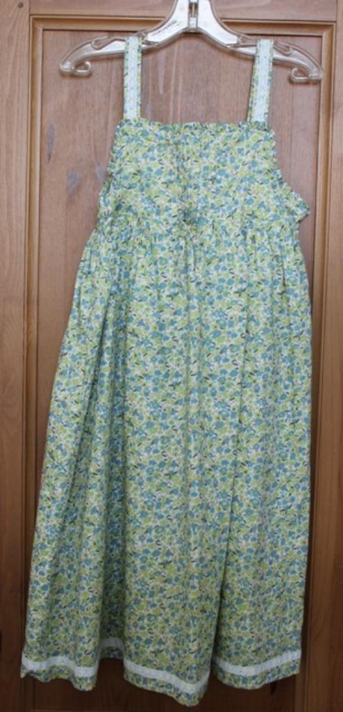 Groen kleedje van Kihawo - 8 jaar / 126, Kinderen en Baby's, Kinderkleding | Maat 128, Zo goed als nieuw, Meisje, Jurk of Rok