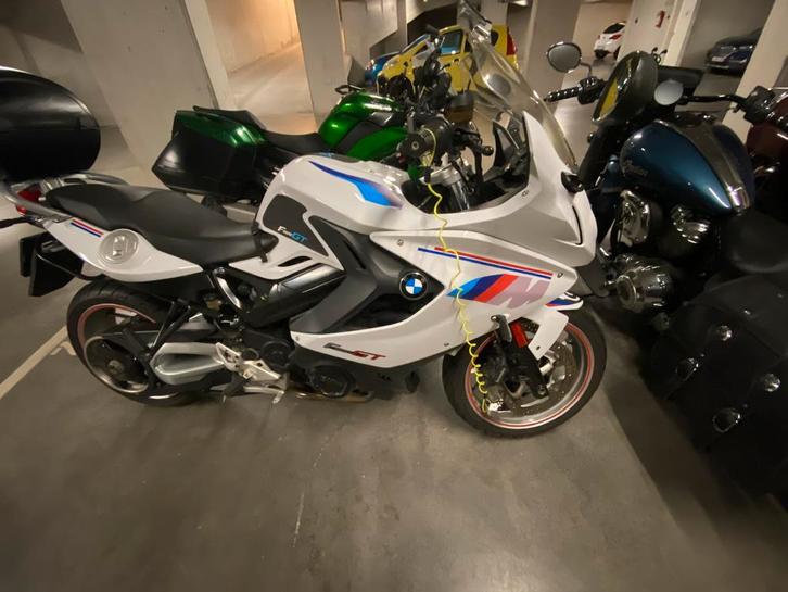 BMW f800gt à vendre ou échange 5000 euros, Motoren, Motoren | BMW, Particulier, Toermotor, meer dan 35 kW, 2 cilinders, Minimaal motorrijbewijs A1