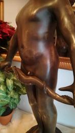 groot bronzen beeld Gesigneerd, Enlèvement