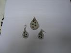 Set oorringen plus hanger, kattenpootjes, nieuw, Ophalen of Verzenden, Nieuw, Hangers