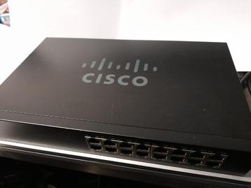 Cisco netwerk switch met 16 poorten beschikbaar voor biedingen