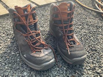 Wandelschoenen  beschikbaar voor biedingen
