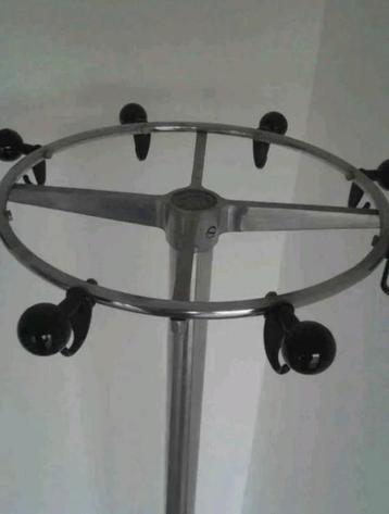 Vintage zeldzame, grote staande kapstok voor papegaaien beschikbaar voor biedingen